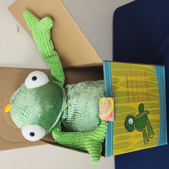 NIB, Scentsy Buddy Authentic Kids. Carl the Chameleon. - Picture 2 of 16